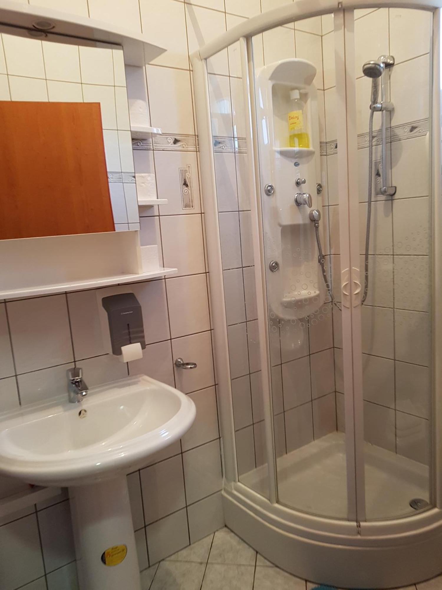 Prenociste Klas Pleternica Habitación foto