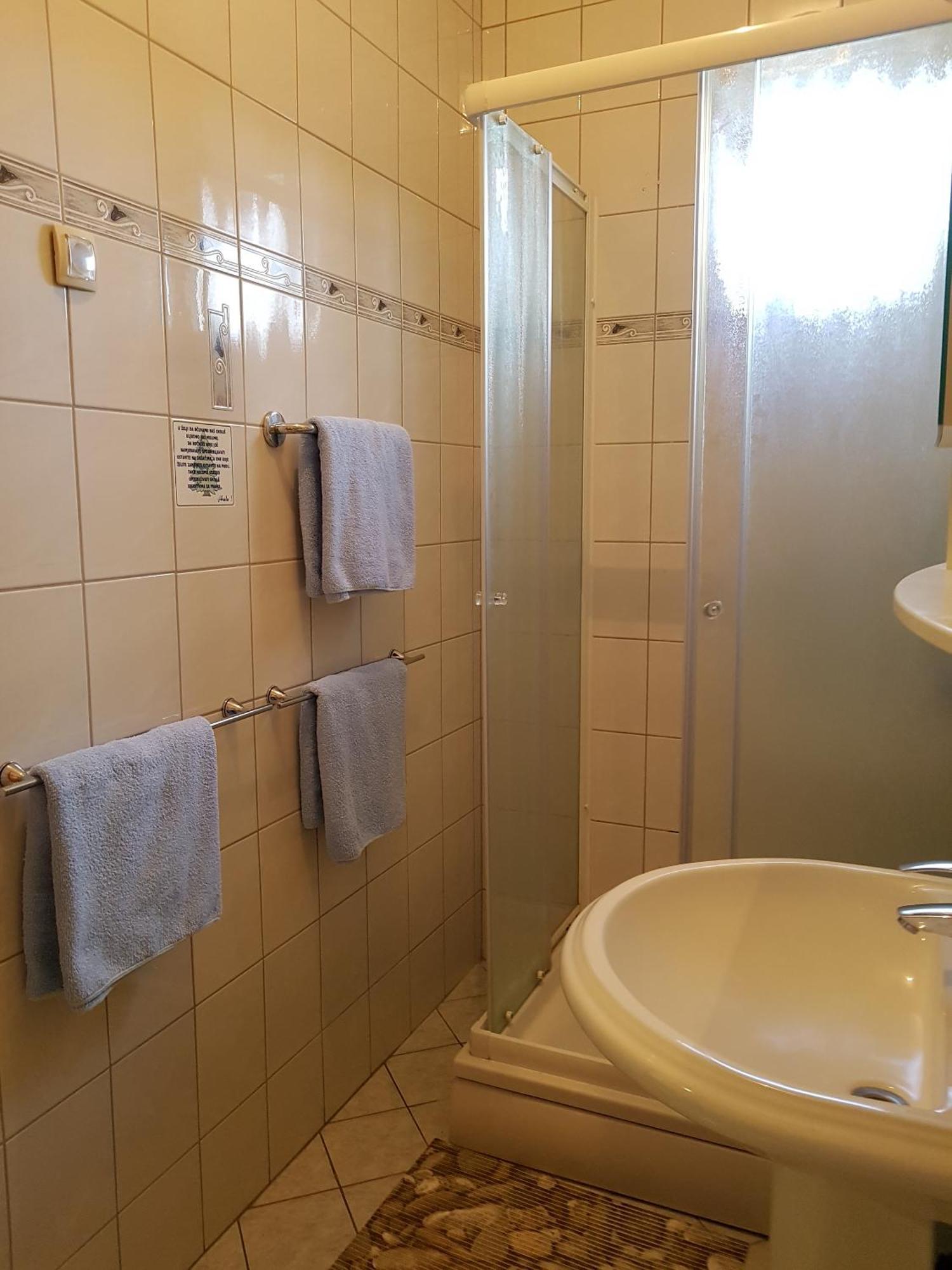 Prenociste Klas Pleternica Habitación foto
